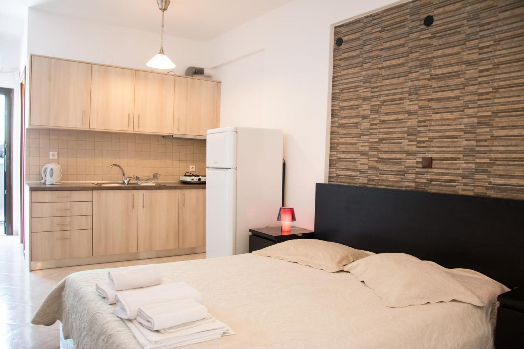 Anna'S Apartments Psakoudia Bagian luar foto